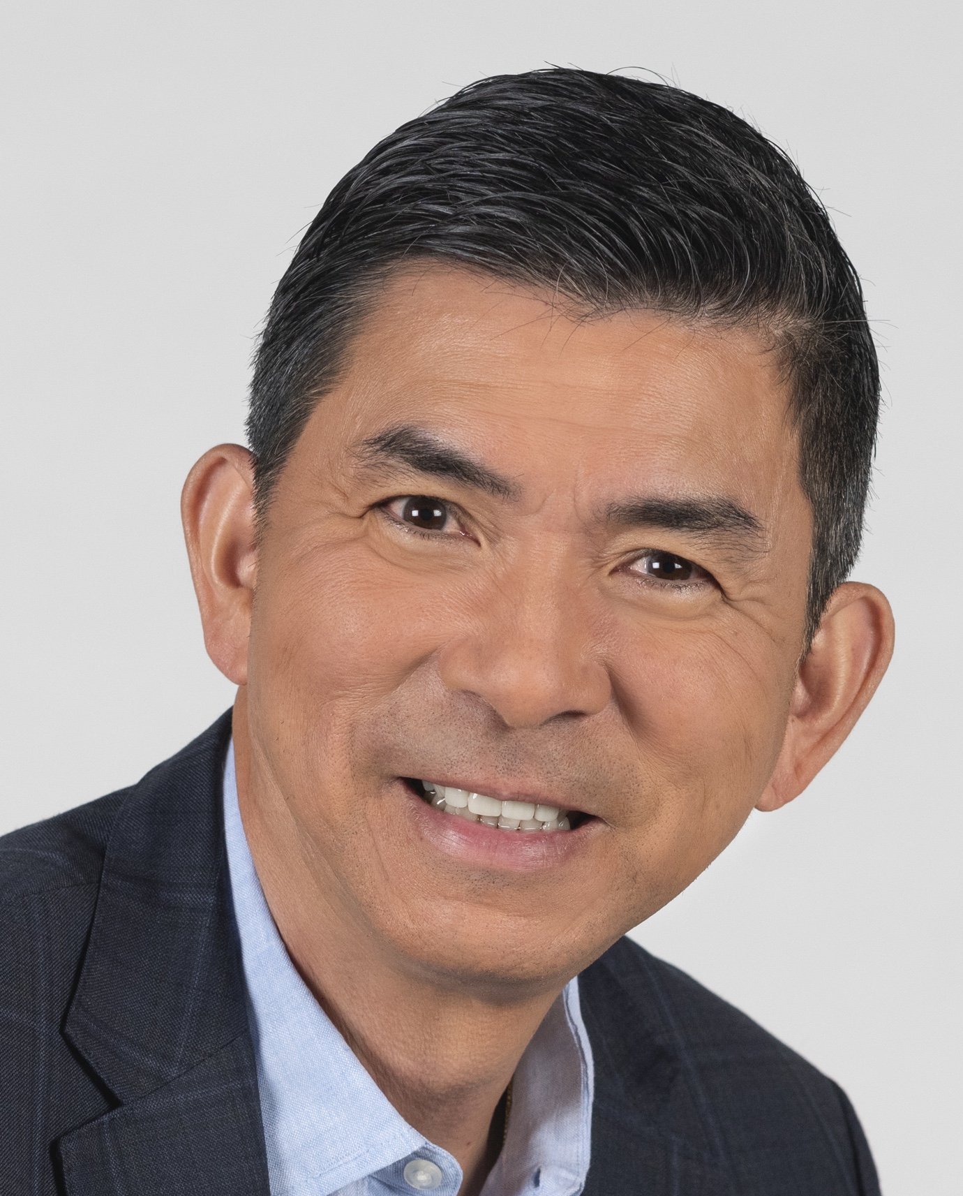 Ingu Yin Chang<br />
Executive Vice President, ASE Inc.